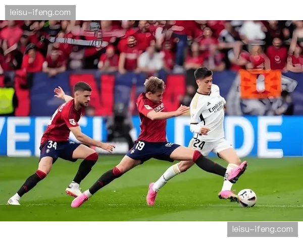 拜仁对阵圣保利：奥利塞边路突破与传中质量分析